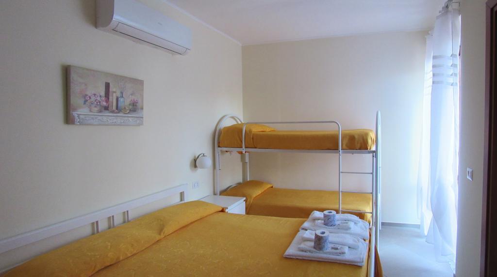 Hotel Santa Rosalia Marina di Camerota Zimmer foto